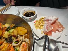 -七欣天香辣蟹火锅(闵行浦江欢乐颂店)