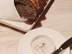 餐前面包黄油-壳里西餐厅Coquille Seafood Bistro(蒙自路店)