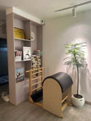 -闺蜜瑜伽·普拉提女性塑形馆