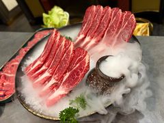雪花牛肉-牛村来人潮汕牛肉火锅(西单店)