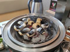 -围炉肉舍•炭烤活鳗•丹东海鲜烤肉(步行街店)