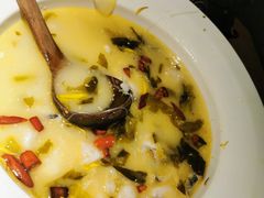 能喝汤的酸菜鱼-胡马八破·川菜小馆(高新万达店)