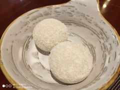 榴莲糯米糍-襄阳富力皇冠假日酒店-大吉融合餐厅