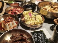 -草家酱蟹炭火烤肉店(珲春南路一店)