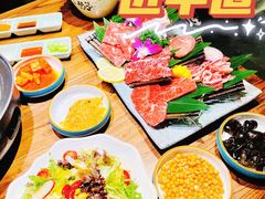 -明洞阿姨·韩式酱蟹烤肉·创意料理(三元桥店)