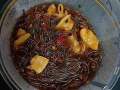 肥肠粉丝煲-胡子饮食店
