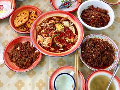 -老三样·旧食新味(绿地店)