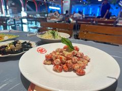 -肥肥虾庄·金牌油焖大虾(杨园滨江时代walk店)