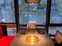 -铭牛烧肉·和牛海鲜自助(高新月牙湖店)