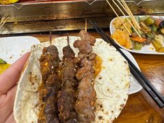 -哈尔滨小酒馆·鲜肉现穿自助烧烤(康新花园店)