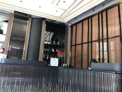 -侨治发型