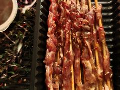 -威记烧嘢·南宁烧烤·超级生牛(绿地店)