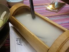 -香巴拉云南餐厅(华莱坞店)