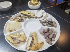 -野菌皇海景野生菌火锅(滨海大道店)