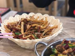 -江城燕子大排档(江汉路步行街店)