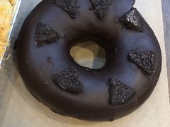 巧克力甜甜圈-红跑车(三牌楼店)