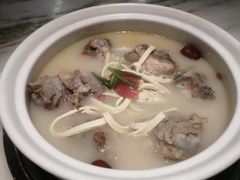 招牌筒骨砂锅-小骨煲金华砂锅(转塘金街美地店)