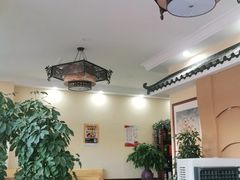 -壹阁胡羊焖饼(特色小吃街店)