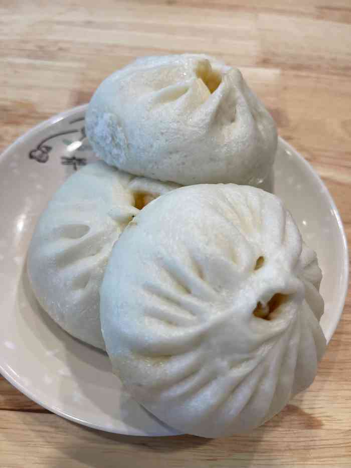 建德大包(中山北路店)-"就是个早饭包子店,也不知道为什么那么多人.