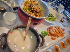招牌白辣椒爆牛肉-北京老铺烤鸭(老城根店)