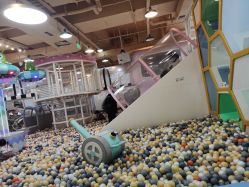 -多多淘儿童体验中心(重庆来福士店)