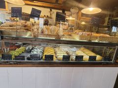 面包甜点陈列柜-仙峰天然面包(迎宾路店)