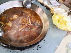 柴锅炖水库鱼-姥家大锅台水库渔家