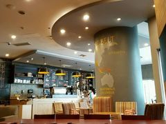 -Gloria Jean's Coffees