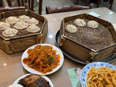 贾三羊肉灌汤包-西安贾三灌汤包·回坊小吃·清真炒菜(北院门总店)