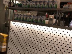 -新大咀港式茶餐厅(宝山万达店)