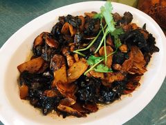 茶油焖黑鸡/只-茶油香闽南菜·花园餐厅(前埔店)