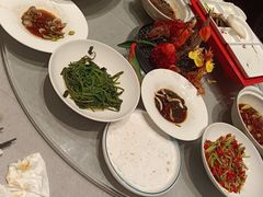 -艳阳天·非遗楚菜(武汉客厅店)