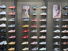 -凯德广场(学府店)