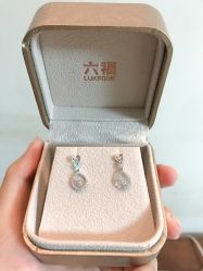 -六福珠寶(金元宝海滨国际店)