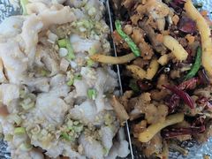 -小鱼小牛·鱼牛干锅·脆鱼火锅(世欧广场店)