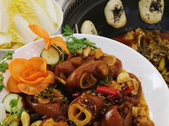 -丹水桥地锅鱼·翘嘴鲌·地方特色全鱼宴(丹江口大坝店)