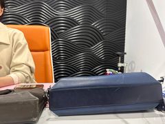 -聚云奢二手奢侈品黄金手表包包回收·中古店(中福城店)