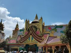 -七彩云南欢乐世界