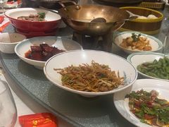 -松沪名灶·豆浆鱼头·新上海菜(飞航吾悦广场店)