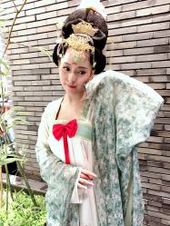 点击看大图 -盘子女人坊古装写真摄影(深圳店)