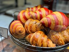 黄油牛角-红跑车(文三路店)