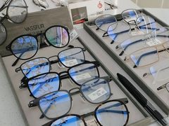 -视野联行眼镜·蔡司·尼康战略合作店(城西银泰店)