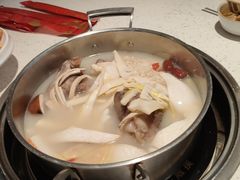 -三人行骨头王火锅(长寿店)