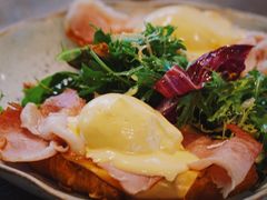 -ROAST coffee & eatery