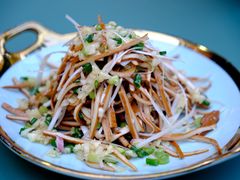 起泡豆腐干-郭婆婆疯子鸡·土货江湖菜馆