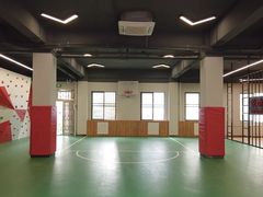 -悦动体能篮球羽毛球网球(三里河店)