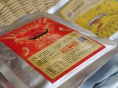 -阿瓦山寨·湘菜现炒·剁椒鱼头王(咸阳总店)