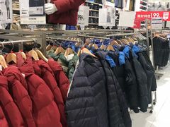 -优衣库(银川新华百货CCMall店)