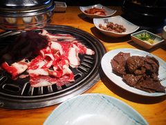 -唯成•韩国炭火烤肉 유성고기