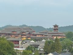 -铂逸梦秦酒店(横店梦幻谷店)